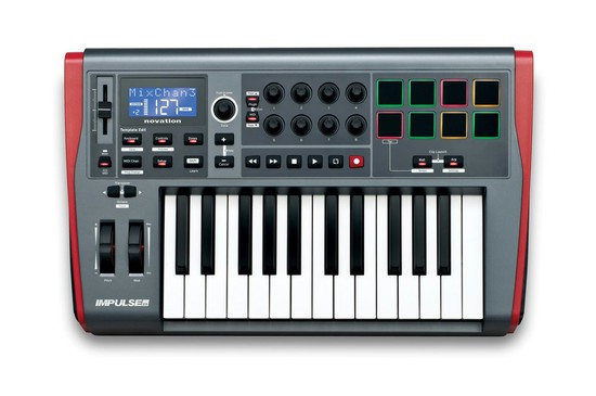 novationIMPULSE 25 25鍵MIDI キーボードの画像