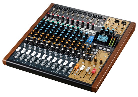 TASCAMModel 16 16トラックライブレコーディングミキサーの画像