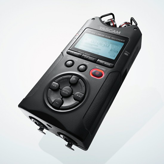 TASCAMDR-40X USBオーディオインターフェース搭載4トラックデジタルオーディオレコーダーの画像